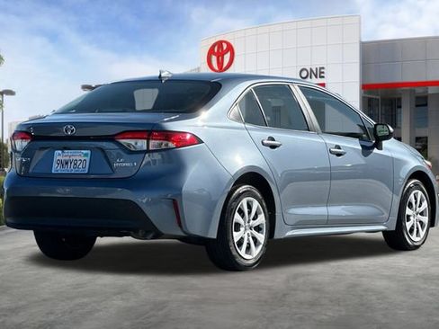 Used 2024 Toyota Corolla LE FWD image 5