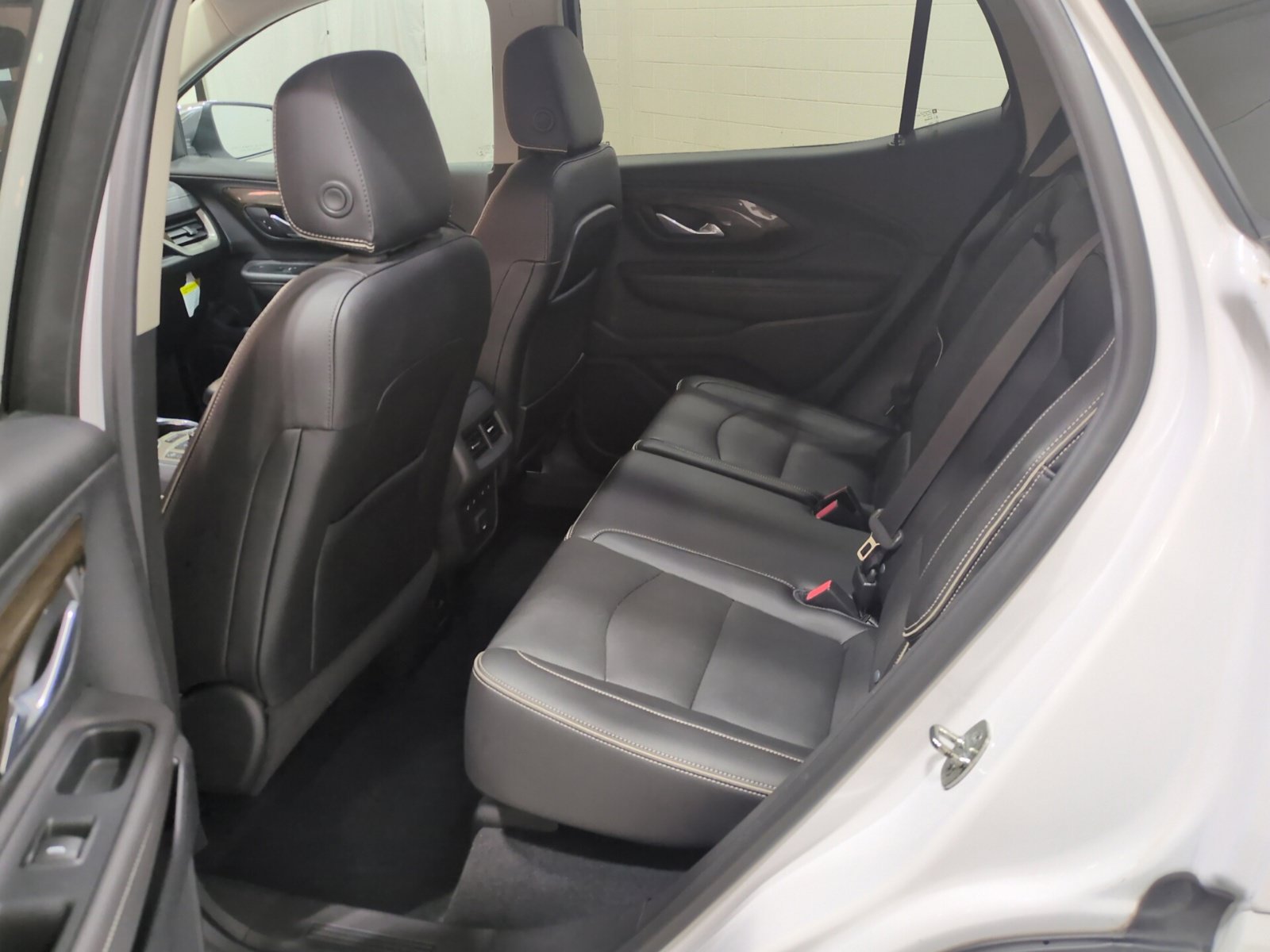 Used 2020 GMC Terrain Denali w/ Denali Premium Package AWD/4WD image 14