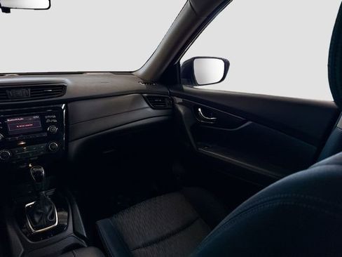 Used 2017 Nissan Rogue S image 21