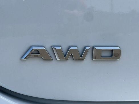 New 2026 Cadillac CT5 V AWD/4WD image 9