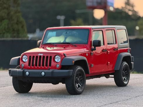 Used 2017 Jeep Wrangler Unlimited Sport w/ Connectivity Group AWD/4WD image 6