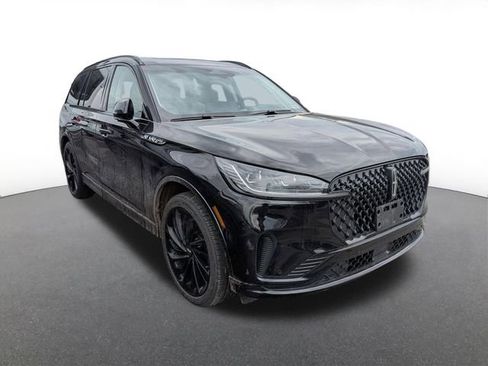 Used 2025 Lincoln Aviator Reserve w/ Equipment Group 201A image 7