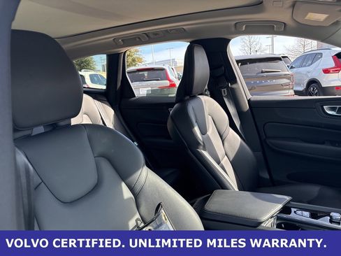 Certified 2025 Volvo XC60 B5 Core image 14