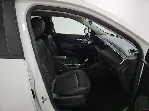 Used 2024 Buick Encore GX Sport Touring w/ Comfort Package image 7