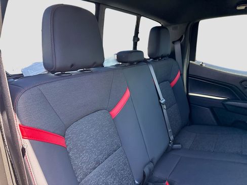 Used 2024 Chevrolet Colorado Z71 w/ Z71 Convenience Package 2 image 24