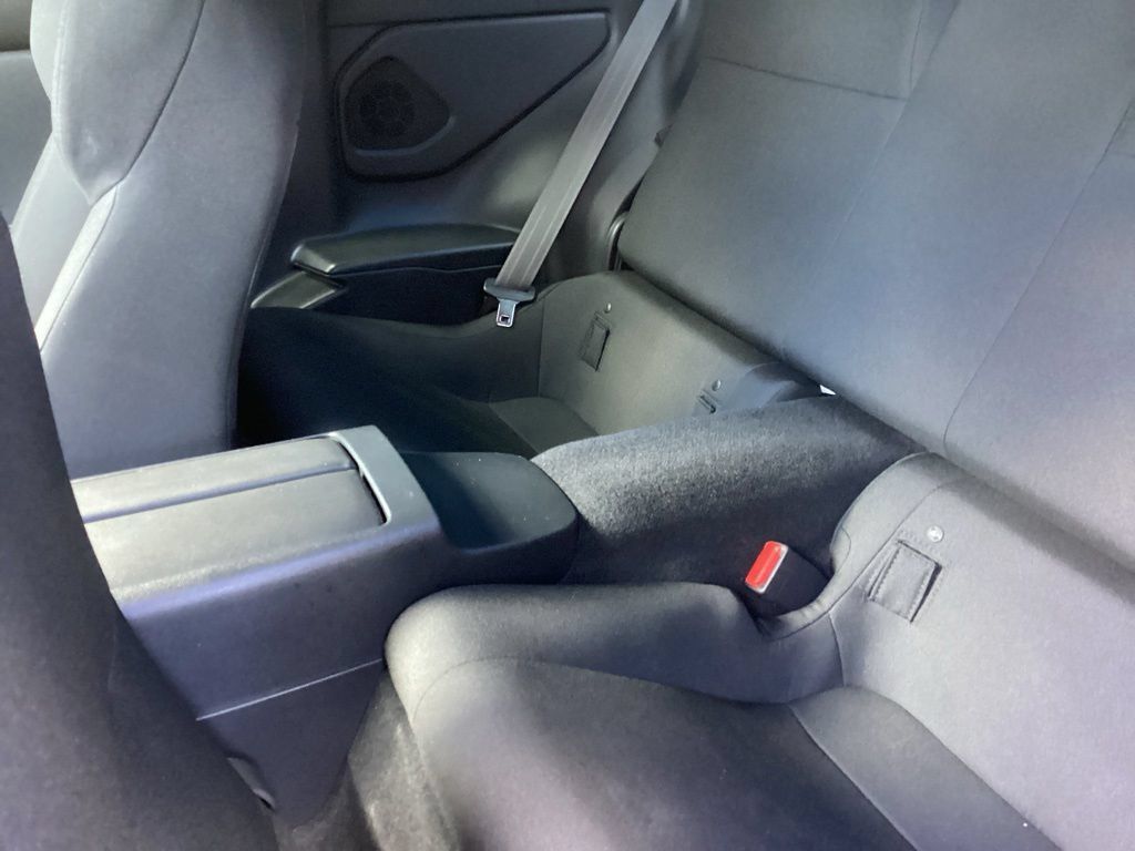 Used 2022 Toyota GR86 w/ ALL Weather Mat Package (TMS) RWD image 5