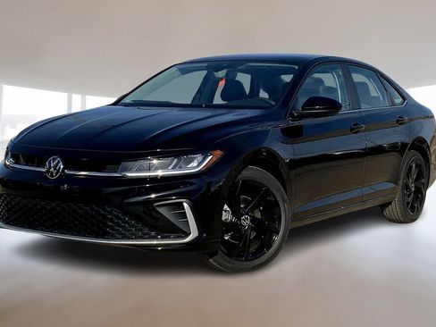 Used 2026 Volkswagen Jetta SE FWD image 1
