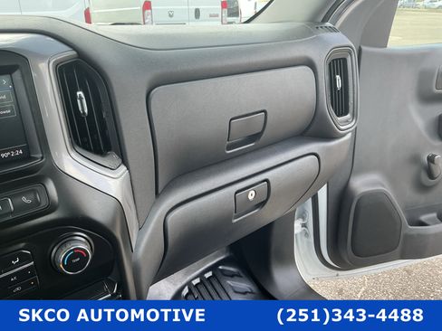 Used 2021 Chevrolet Silverado 1500 W/T AWD/4WD image 24