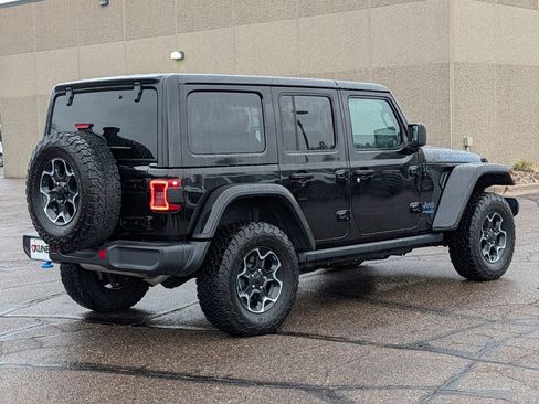 Used 2022 Jeep Wrangler Unlimited Rubicon 4xe w/ Cold Weather Group AWD/4WD image 12