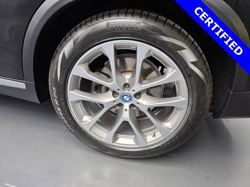 Certified 2023 BMW X5 xDrive45e w/ Luxury Seating Package image 17