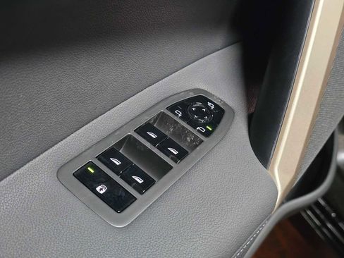 New 2026 BMW iX xDrive45 w/ Executive Package image 24