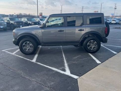 Used 2024 Ford Bronco Big Bend image 3