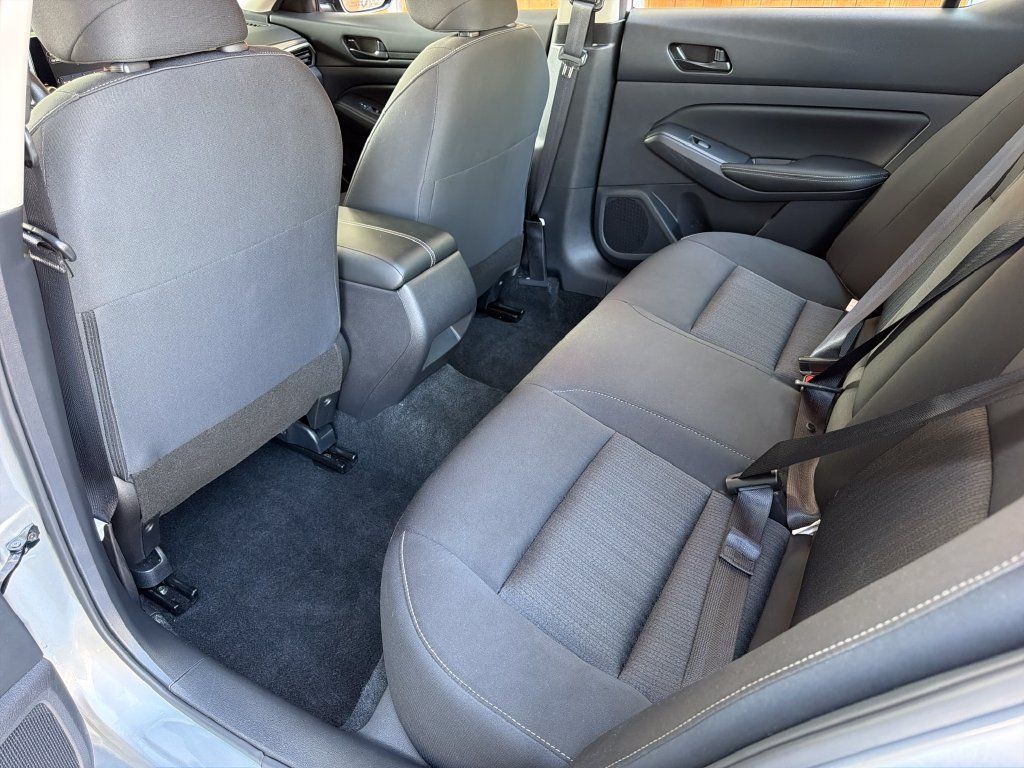 Used 2026 Nissan Altima 2.5 SV FWD image 28