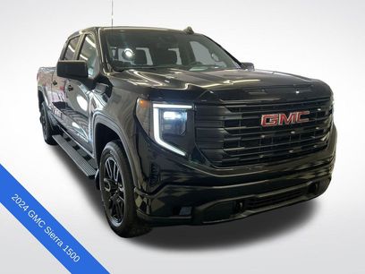 Used 2024 GMC Sierra 1500 Pro w/ Graphite Edition