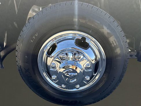 Used 2024 RAM 3500 Tradesman w/ Chrome Appearance Group image 10