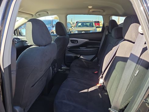 Used 2023 Nissan Murano S image 8