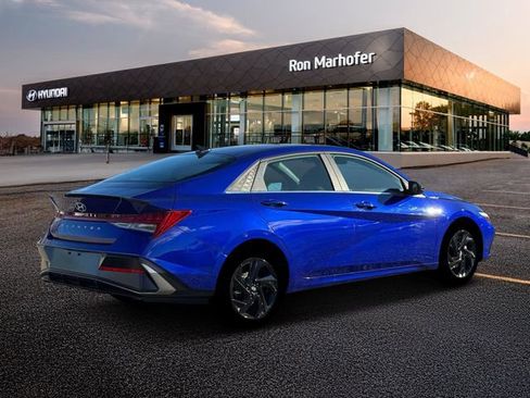 New 2026 Hyundai Elantra SEL Sport image 8