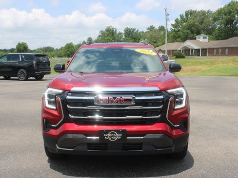 Used 2025 GMC Terrain Elevation w/ Elevation Premium Package AWD/4WD image 3
