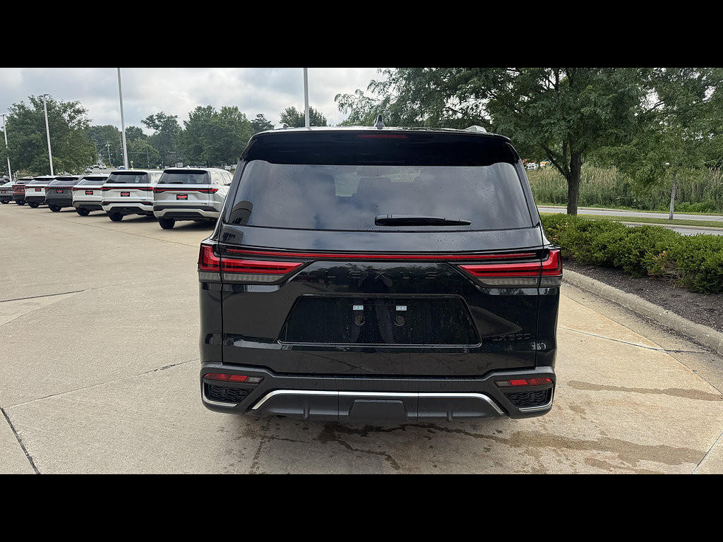 New 2026 Lexus LX 600 F Sport w/ Accessory Package (2T) AWD/4WD image 4