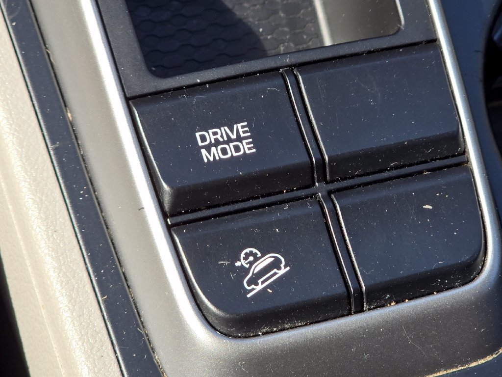 Used 2016 Hyundai Tucson Sport FWD image 9