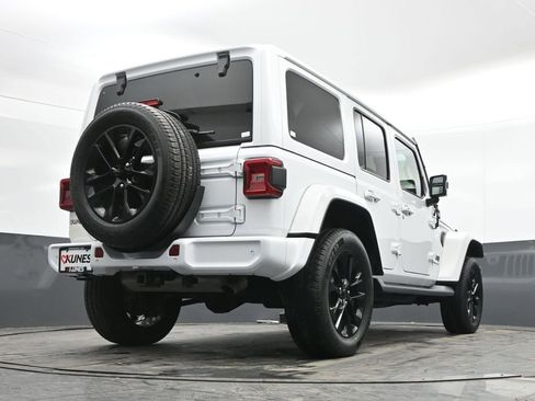 Used 2021 Jeep Wrangler Unlimited Sahara image 48