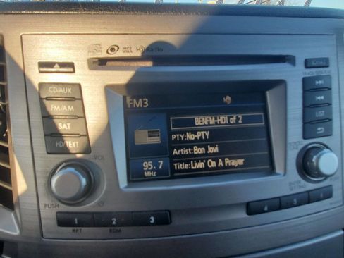 Used 2014 Subaru Outback 2.5i Premium image 22