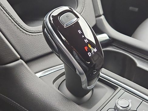 Used 2025 Cadillac XT5 Premium Luxury image 27