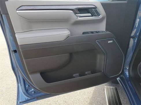 Used 2024 Chevrolet Silverado 1500 LTZ w/ Technology Package image 8