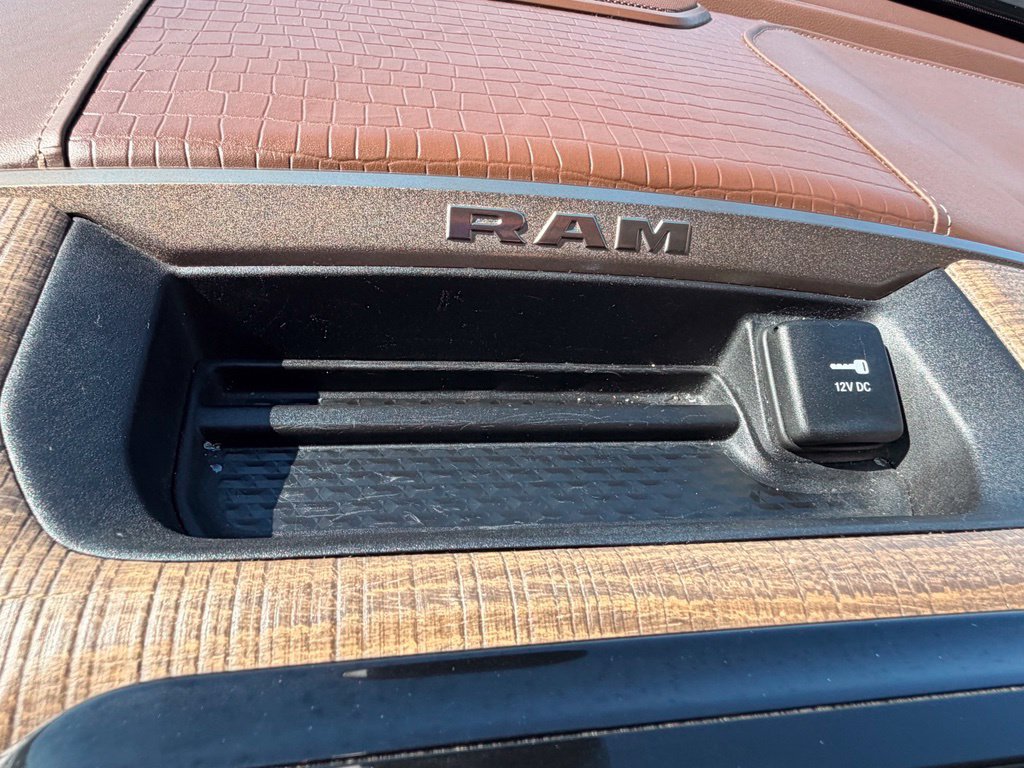 Used 2019 RAM 1500 Limited AWD/4WD image 22