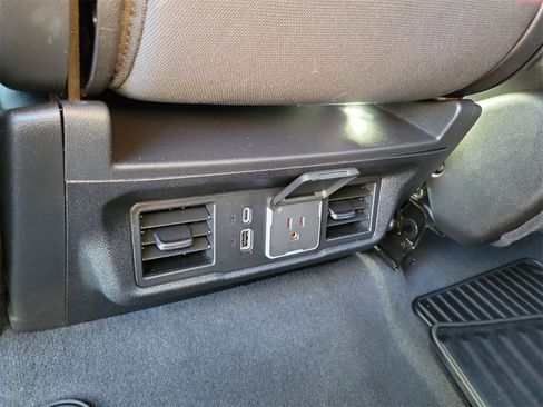 Used 2026 GMC Sierra 1500 Elevation image 21