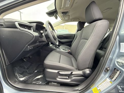 Used 2024 Toyota Corolla LE FWD image 13