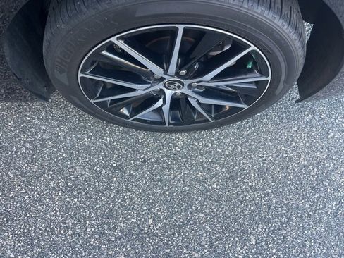 Used 2024 Toyota Camry SE image 31