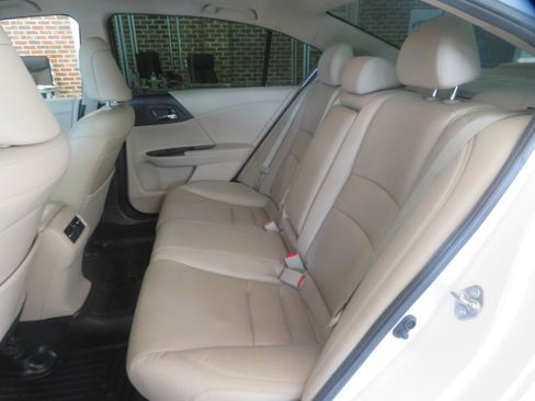 Used 2016 Honda Accord EX-L image 19