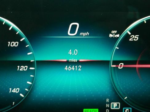 Used 2023 Mercedes-Benz EQB 300 4MATIC w/ Pinnacle Package image 40