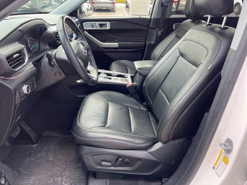 Used 2022 Ford Explorer Limited w/ Hybrid Equipment Group 310A image 25