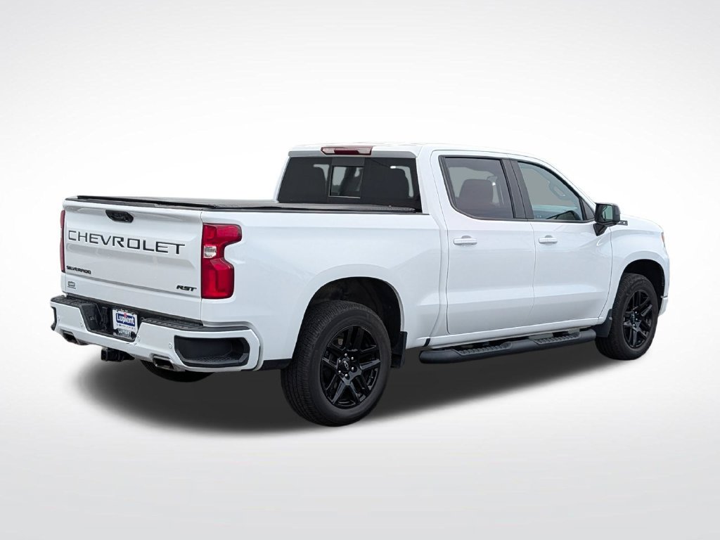 Used 2023 Chevrolet Silverado 1500 RST AWD/4WD image 3