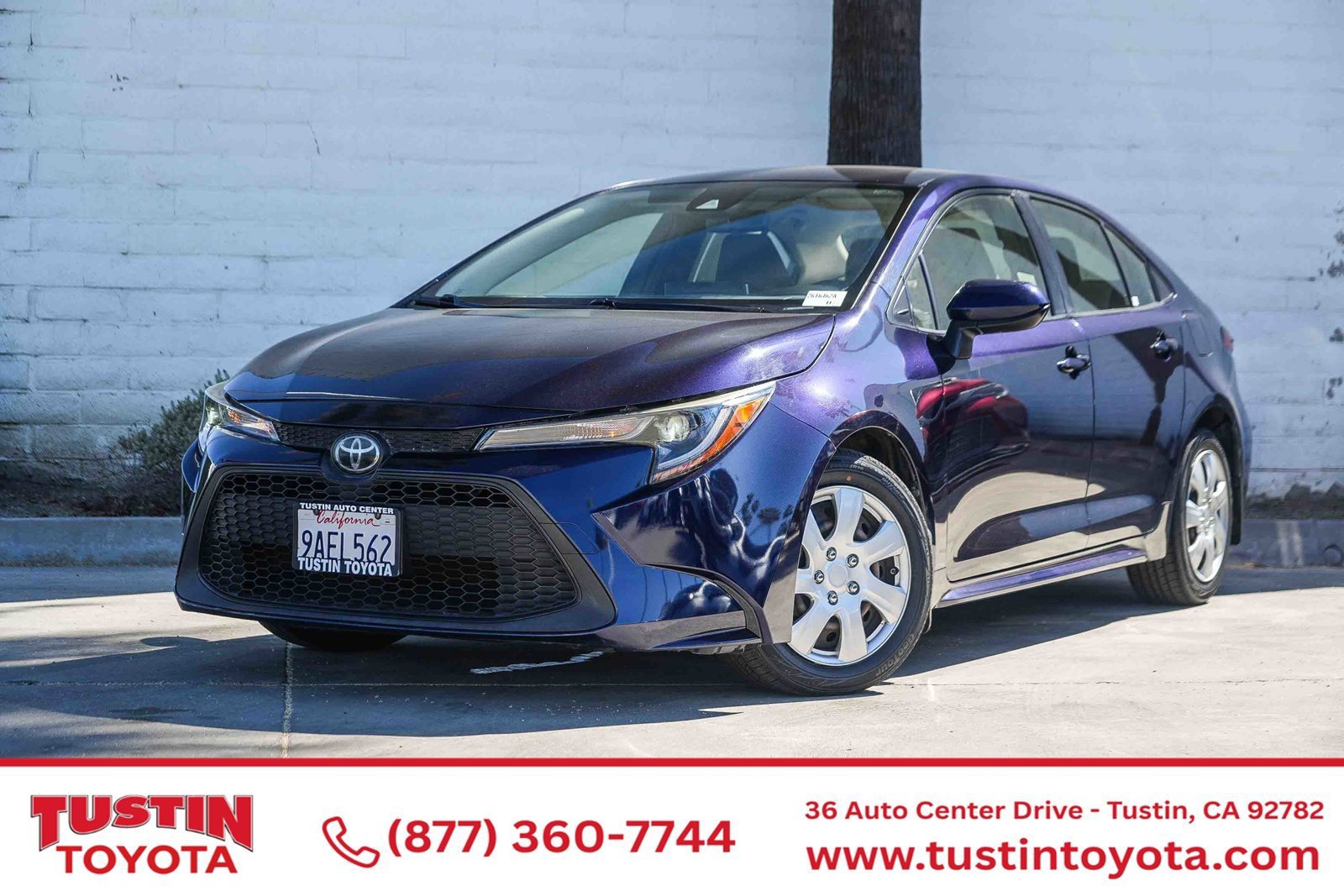 Used 2020 Toyota Corolla LE FWD image 1