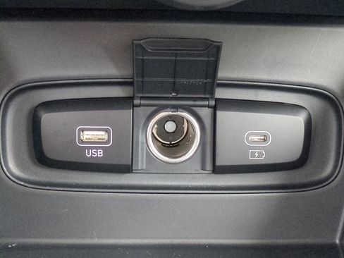 New 2026 Hyundai Venue SE FWD image 18