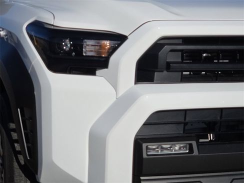 New 2026 Toyota 4Runner SR5 image 9