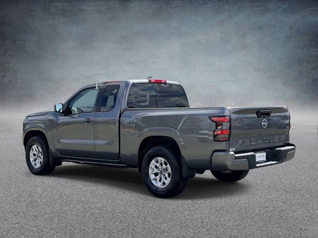 Used 2024 Nissan Frontier SV RWD image 4