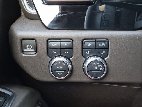 Certified 2024 GMC Sierra 1500 SLT AWD/4WD image 21