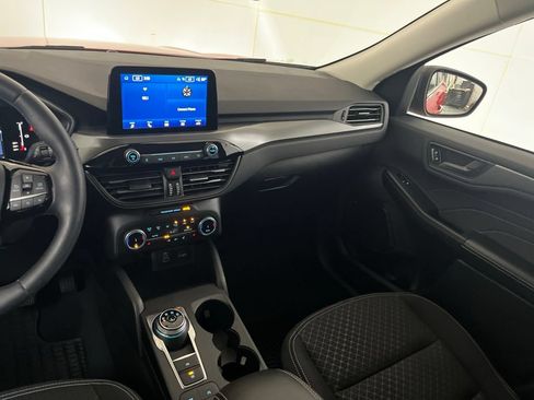 Used 2024 Ford Escape Active AWD/4WD image 32