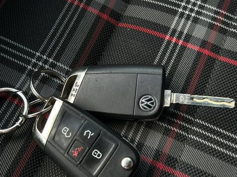 Used 2021 Volkswagen GTI S FWD image 25