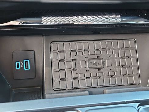 Used 2023 Ford F150 Raptor w/ Blue Interior Package image 33