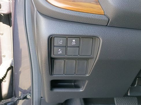 Used 2018 Honda CR-V EX image 19
