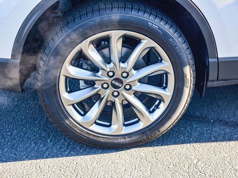 Used 2021 Lincoln Corsair AWD w/ Premium Package image 8