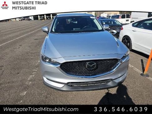 Used 2019 MAZDA CX-5 Touring image 3