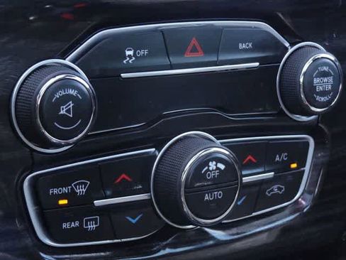 Used 2015 Chrysler 300 Limited AWD/4WD image 27