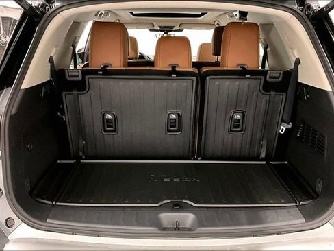 New 2025 Nissan Pathfinder Platinum w/ Cargo Package image 39