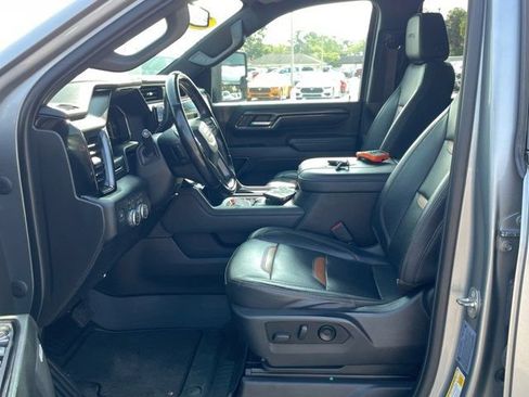 Used 2024 GMC Sierra 2500 AT4 w/ AT4 Preferred Package AWD/4WD image 10